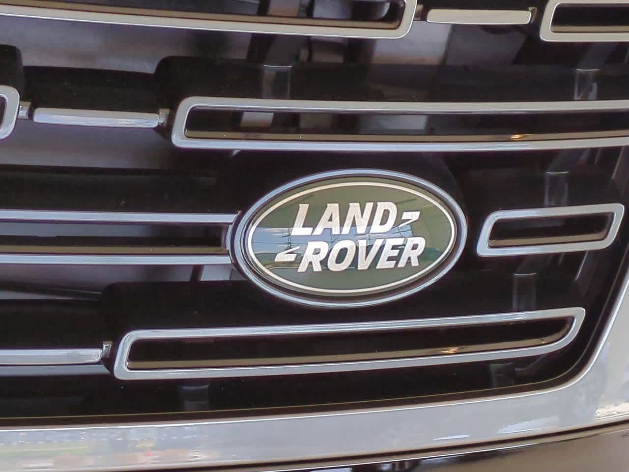 Thumbnail: 2025 Land Rover Range Rover - 11