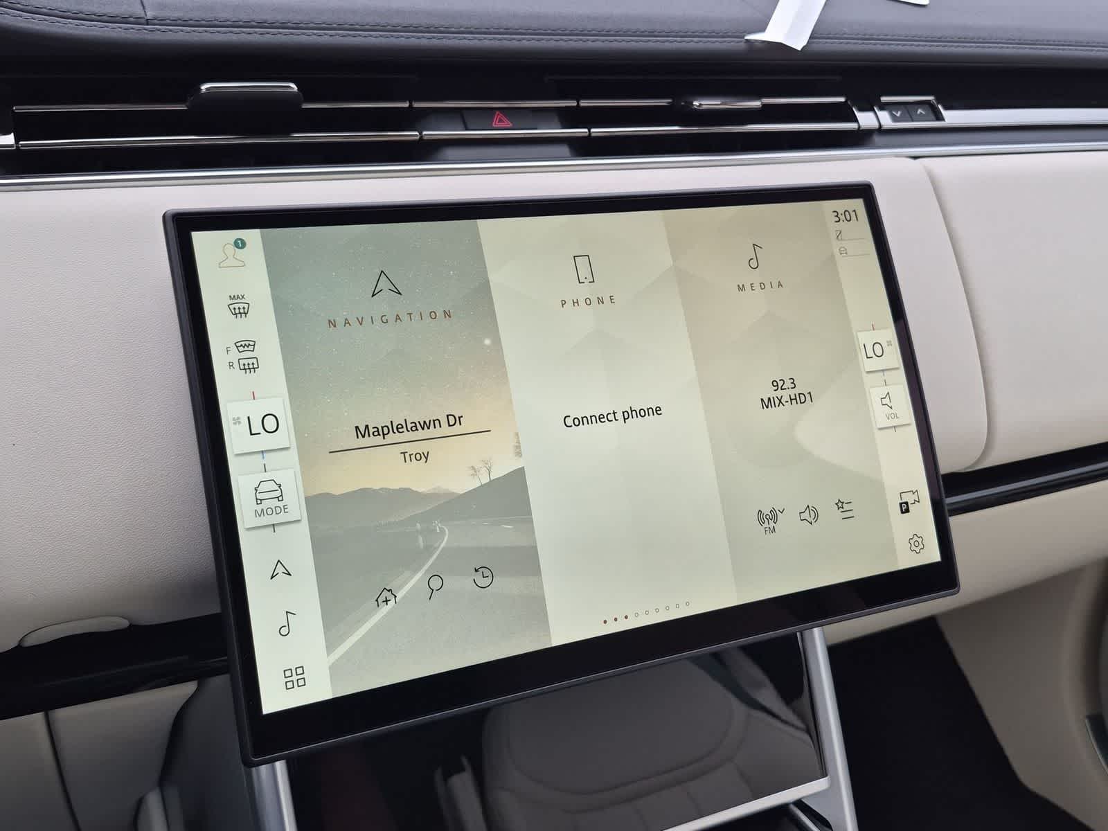 Thumbnail: 2026 Land Rover Range Rover - 28