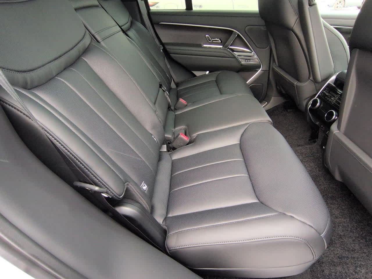 Thumbnail: 2026 Land Rover Range Rover - 21