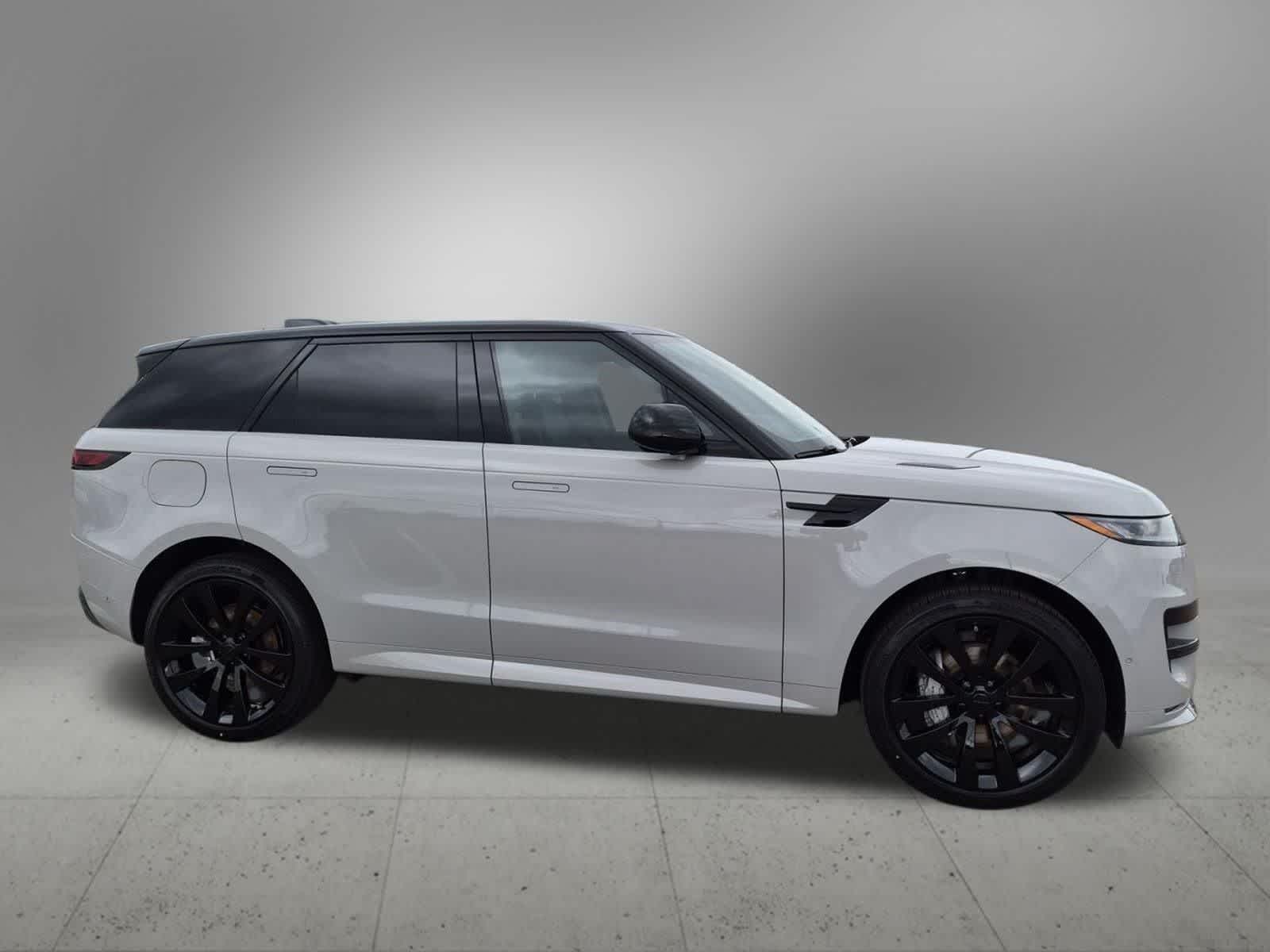 Thumbnail: 2026 Land Rover Range Rover Sport - 7