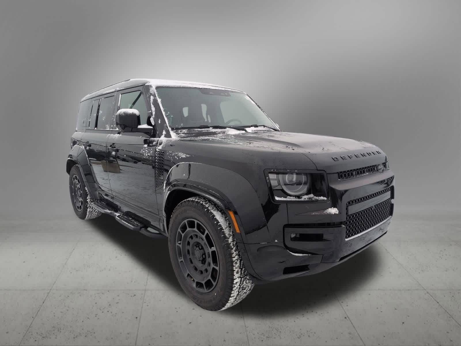 Thumbnail: 2025 Land Rover Defender - 8