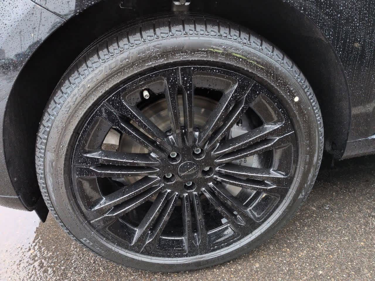 Thumbnail: 2026 Land Rover Range Rover - 13