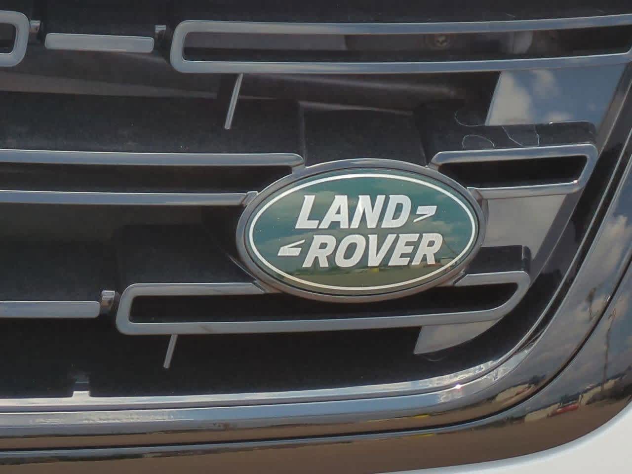 Thumbnail: 2025 Land Rover Range Rover Evoque - 10