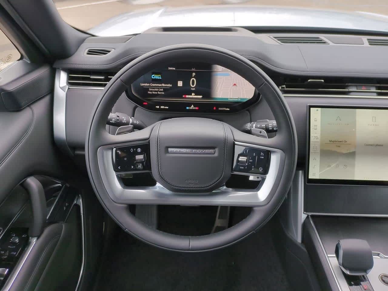 Thumbnail: 2025 Land Rover Range Rover - 24