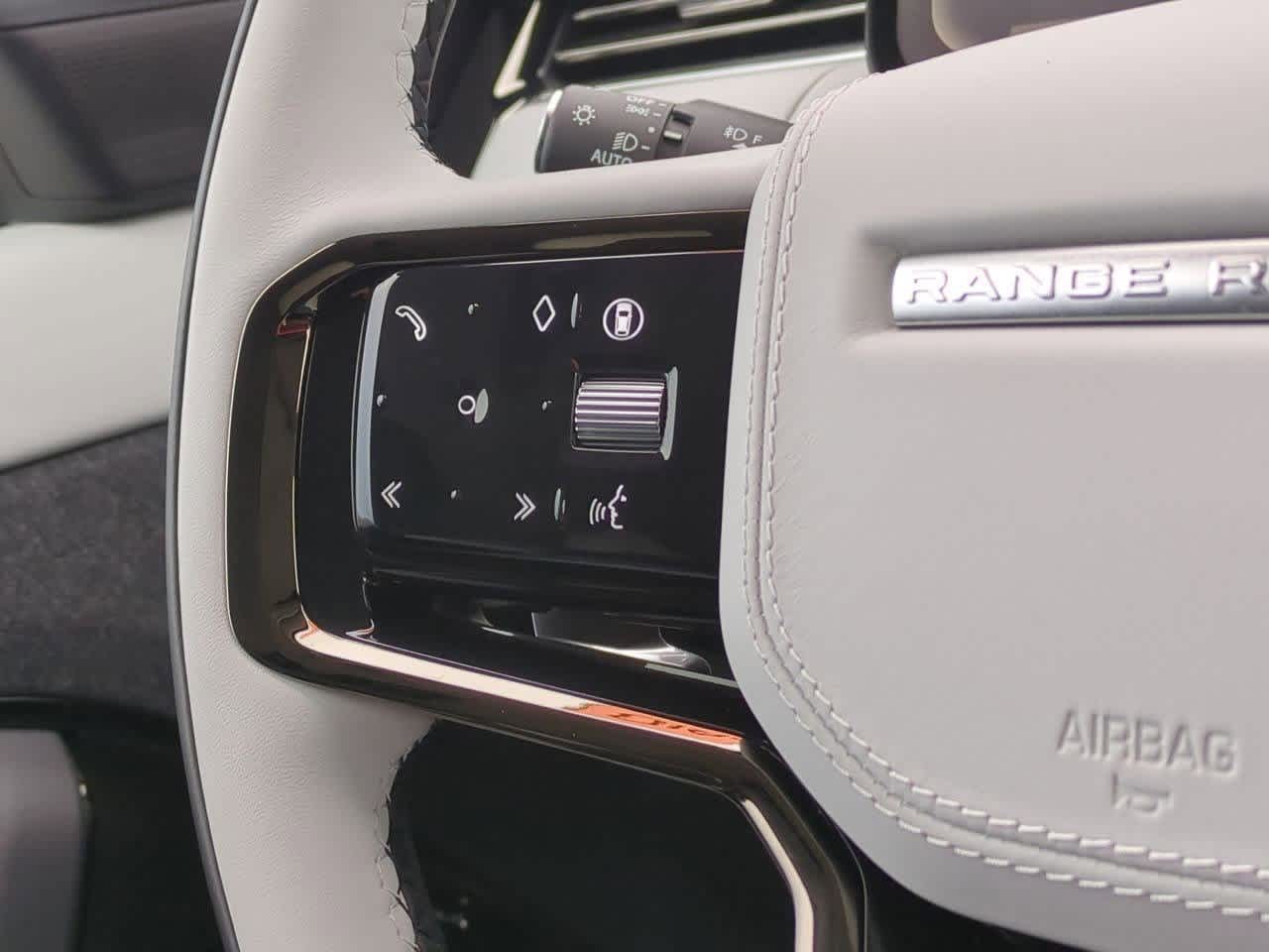 Thumbnail: 2025 Land Rover Range Rover Sport - 22