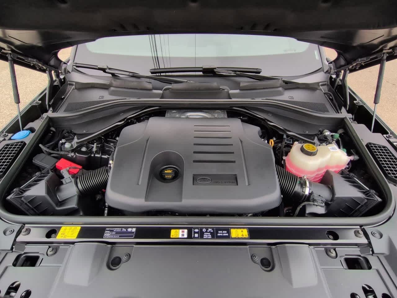 Thumbnail: 2026 Land Rover Range Rover - 14