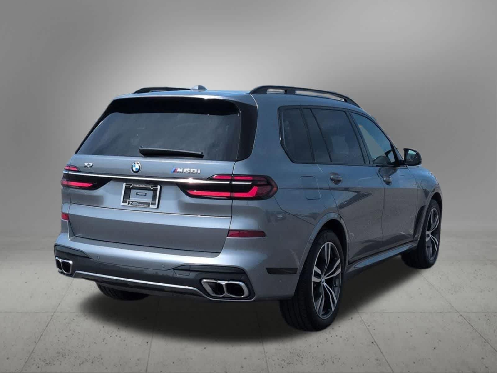 Thumbnail: 2024 BMW X7 - 5