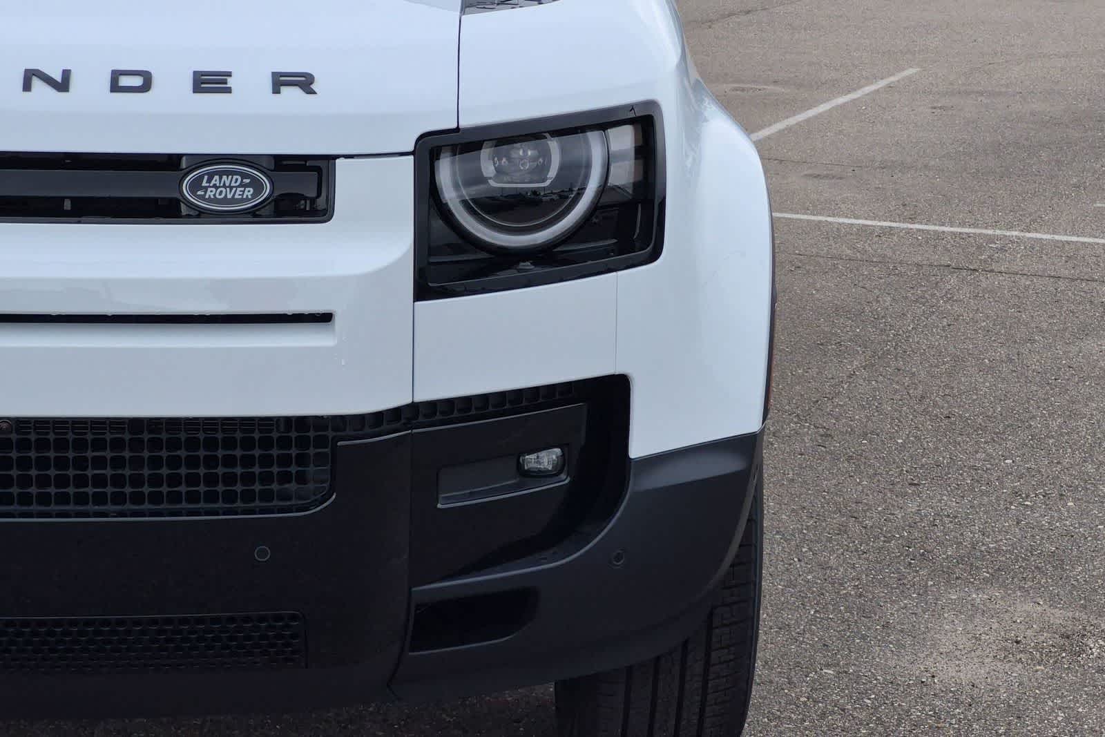 Thumbnail: 2026 Land Rover Defender - 9