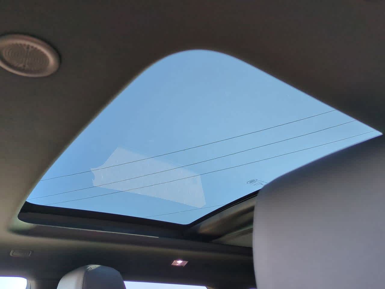 Thumbnail: 2026 Land Rover Range Rover Evoque - 16