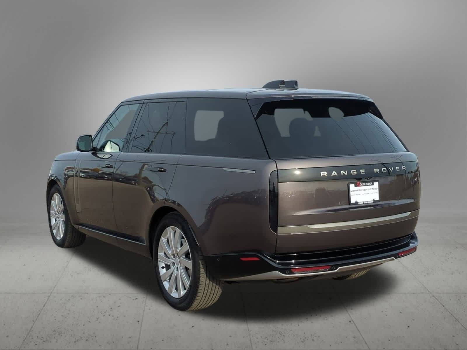 2024 Land Rover Range Rover SE photo 4