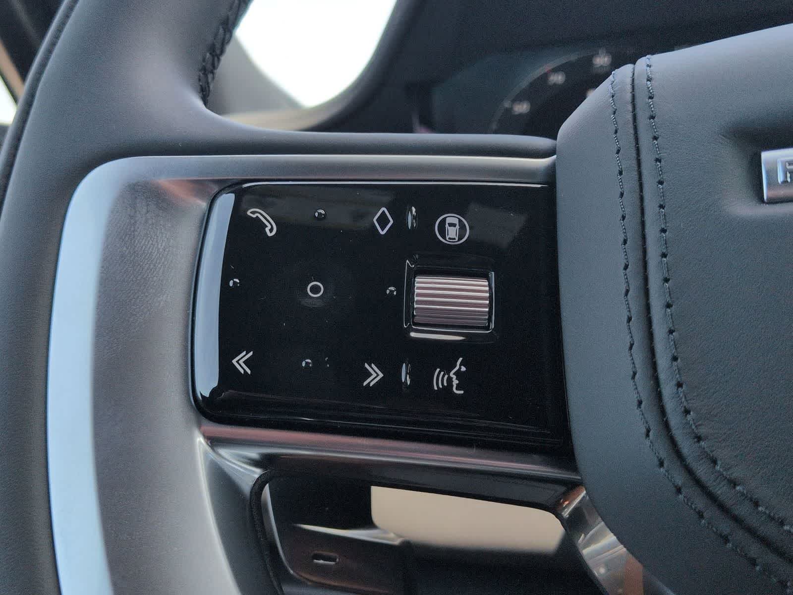 Thumbnail: 2026 Land Rover Range Rover - 24