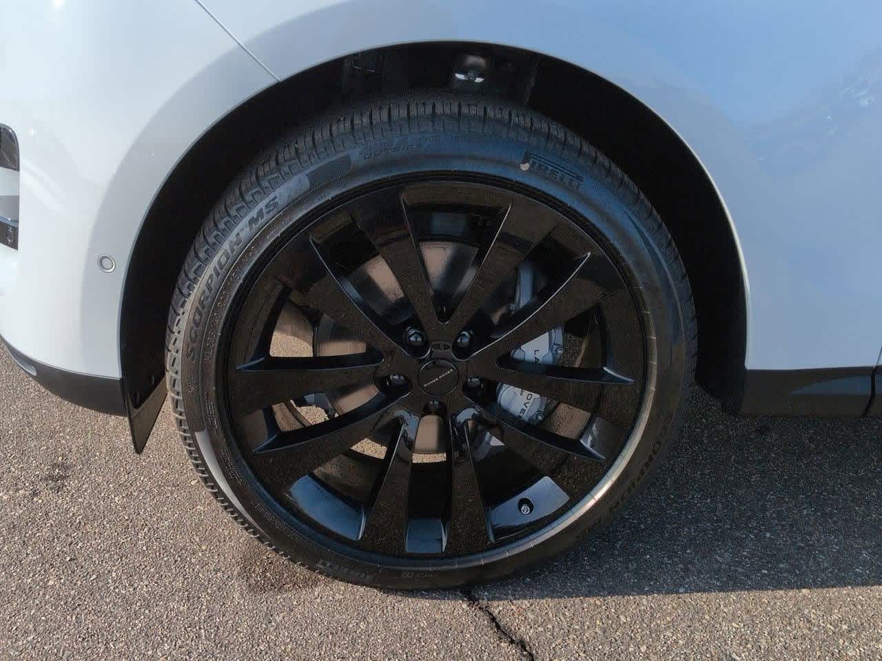 Thumbnail: 2025 Land Rover Range Rover Sport - 13