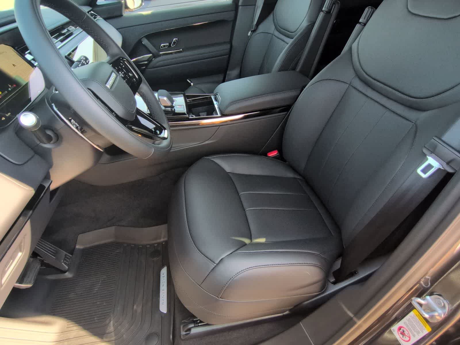 Thumbnail: 2026 Land Rover Range Rover Sport - 16