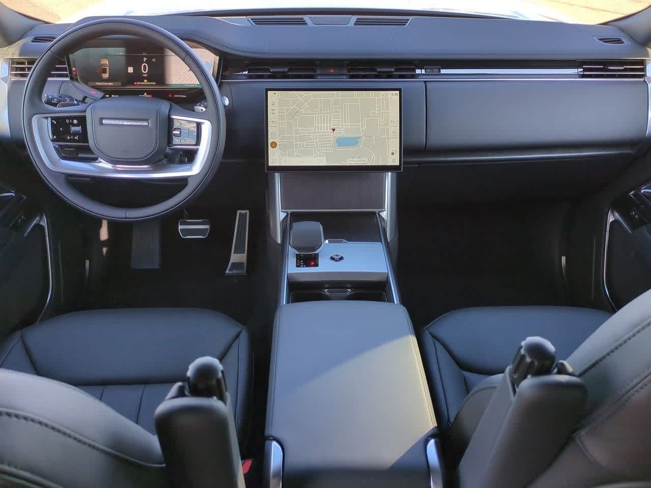 Thumbnail: 2025 Land Rover Range Rover - 14