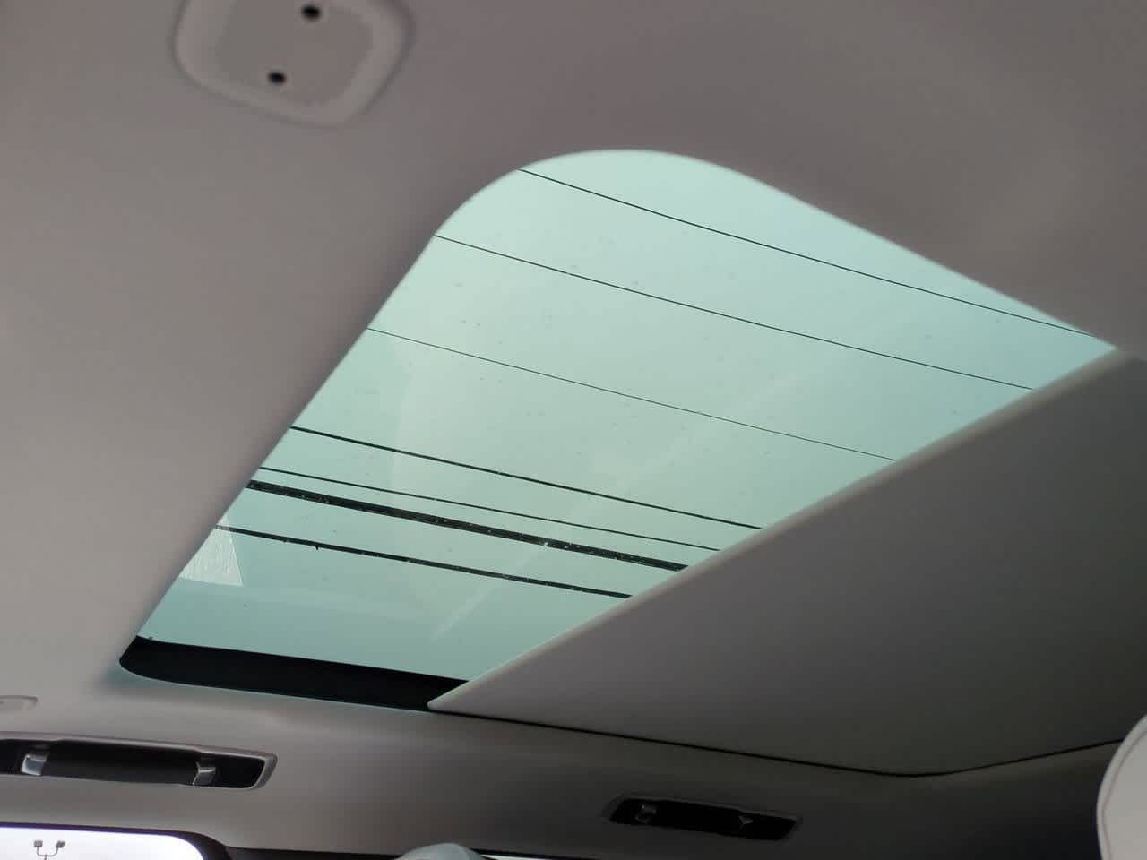 Thumbnail: 2025 Land Rover Range Rover Sport - 16