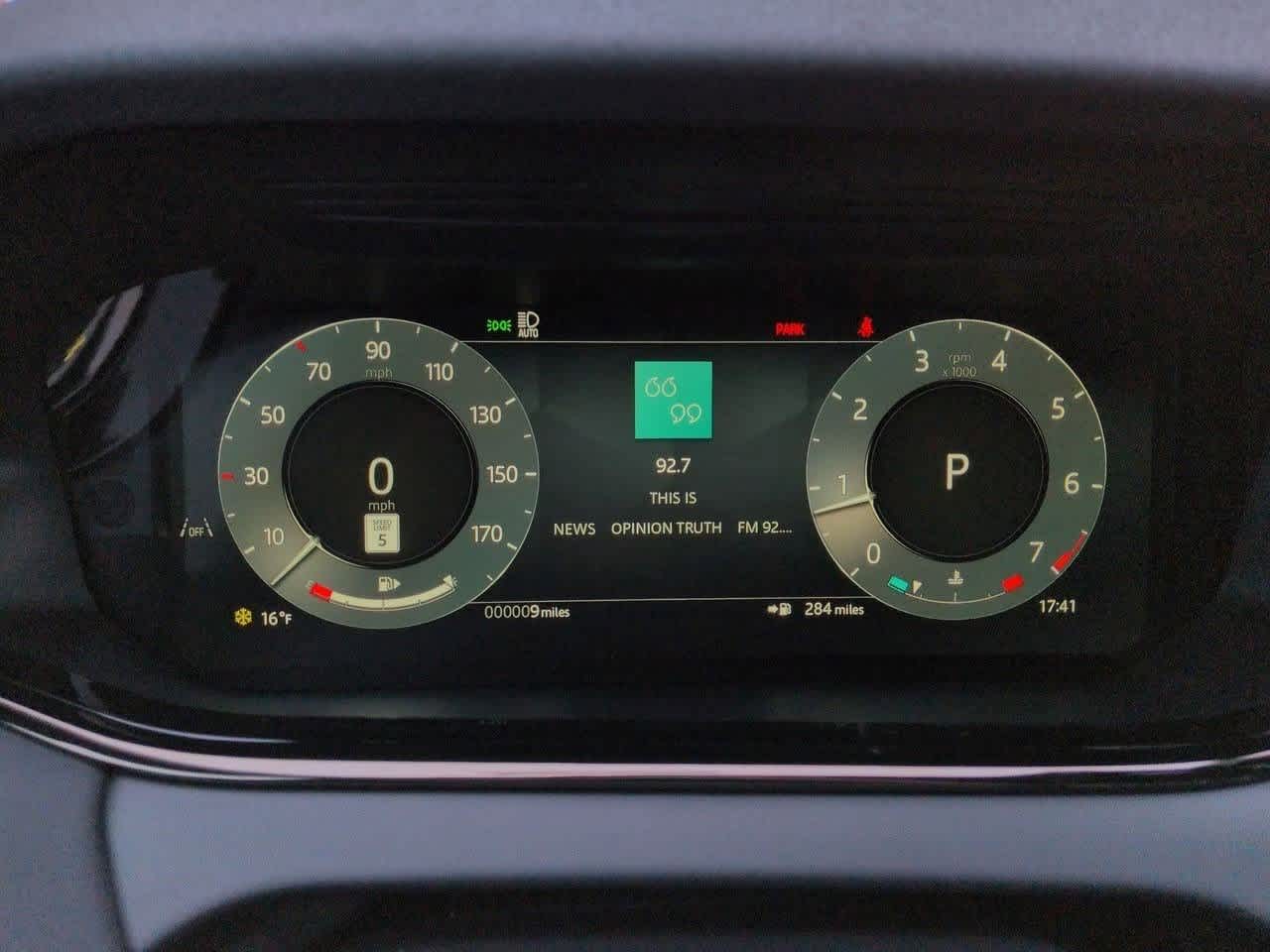 Thumbnail: 2026 Land Rover Range Rover Evoque - 34