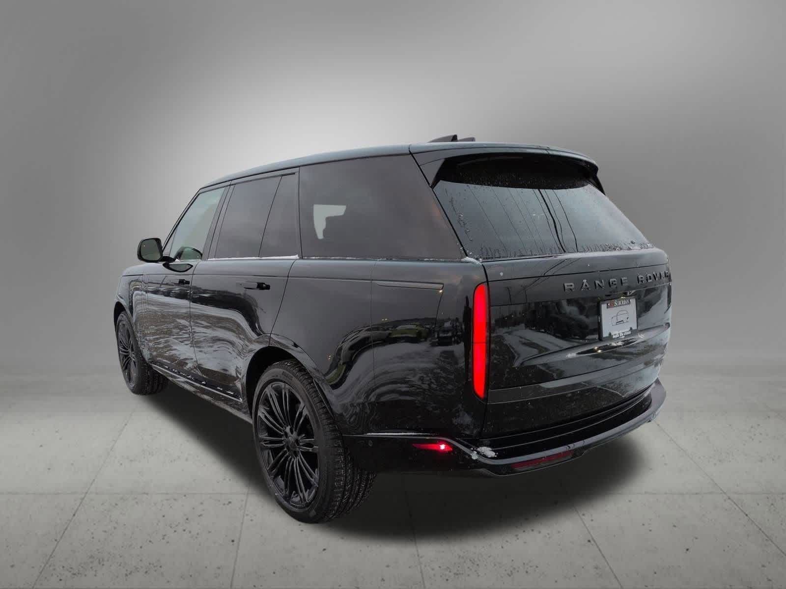 Thumbnail: 2026 Land Rover Range Rover - 4