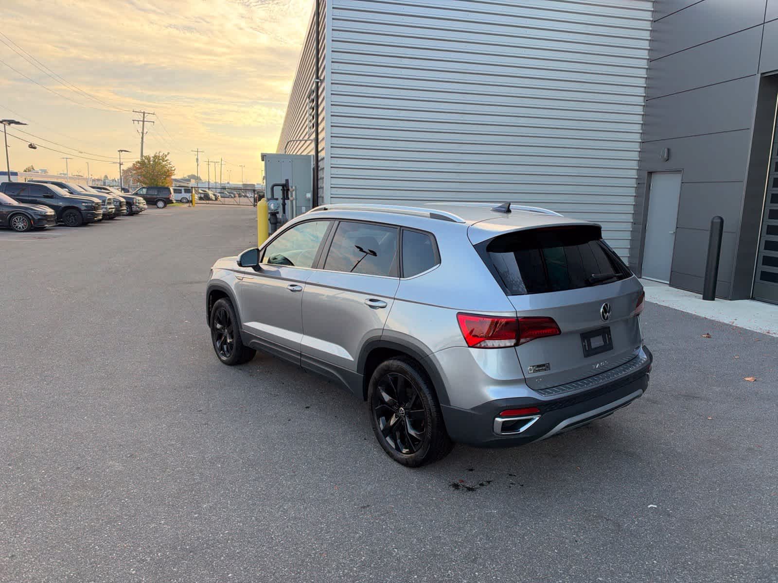 Used 2023 Volkswagen Taos 1.5T SE SUV