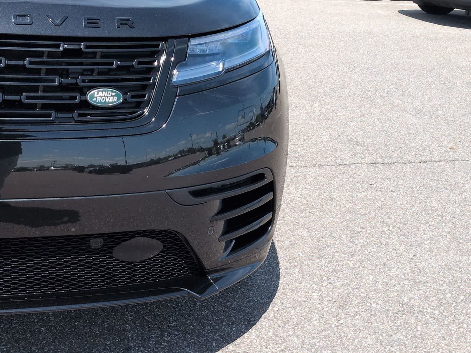 Thumbnail: 2025 Land Rover Range Rover Velar - 9