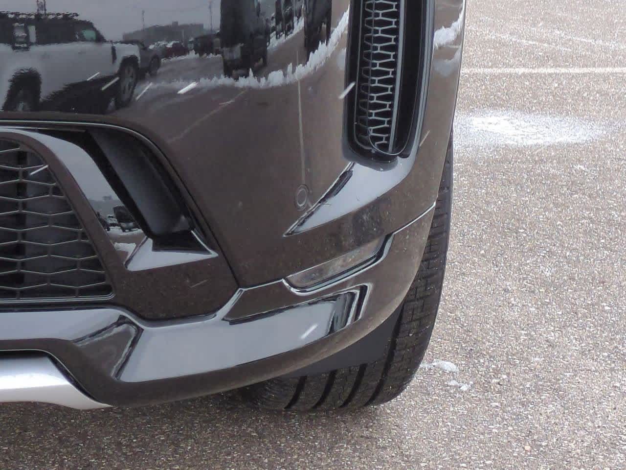 Thumbnail: 2025 Land Rover Discovery Sport - 10