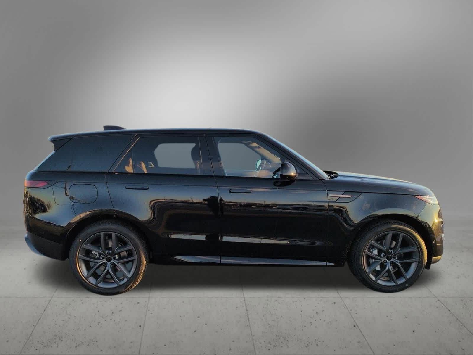 Thumbnail: 2026 Land Rover Range Rover Sport - 7