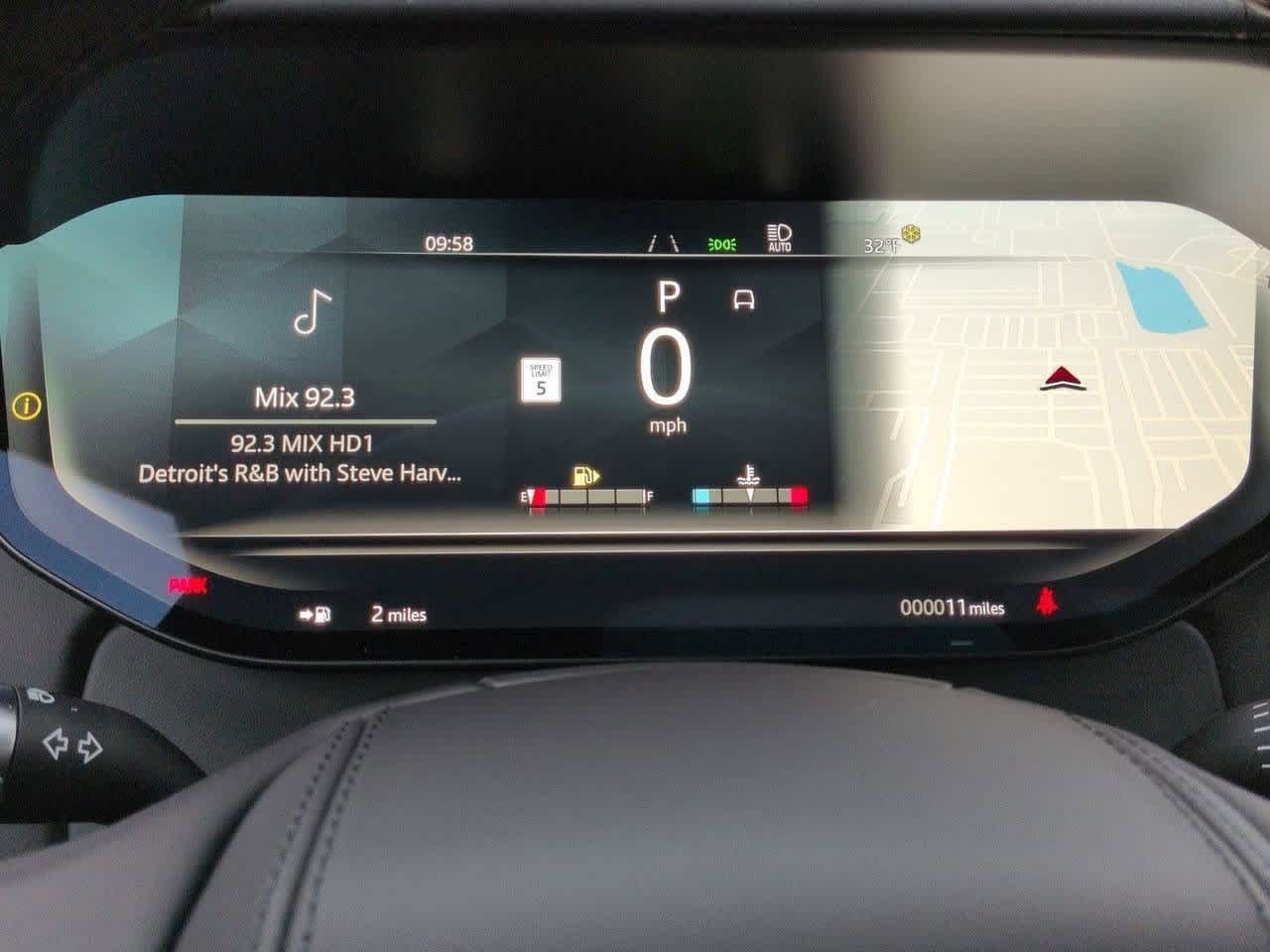 Thumbnail: 2026 Land Rover Range Rover - 35