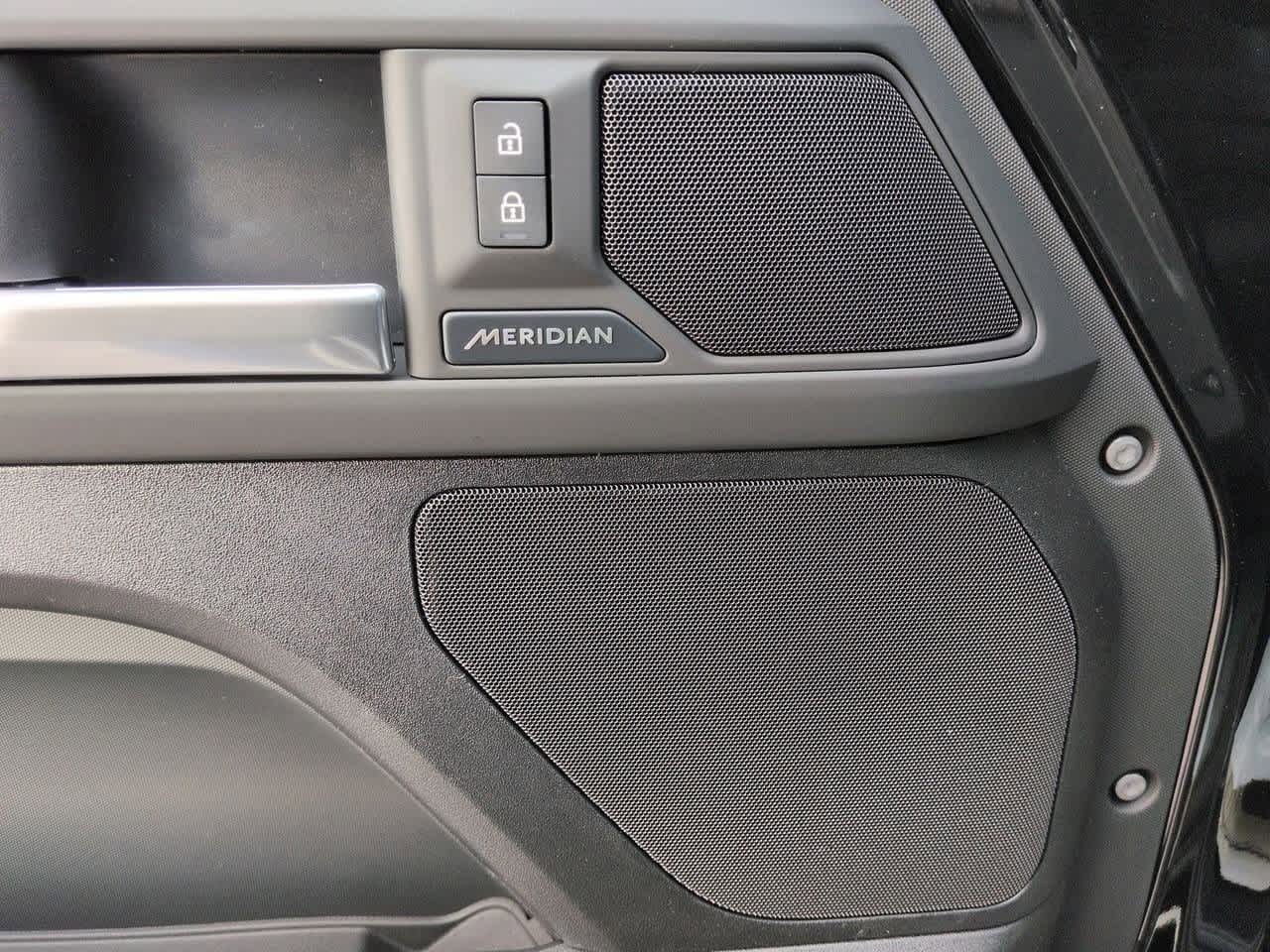 Thumbnail: 2026 Land Rover Defender - 32