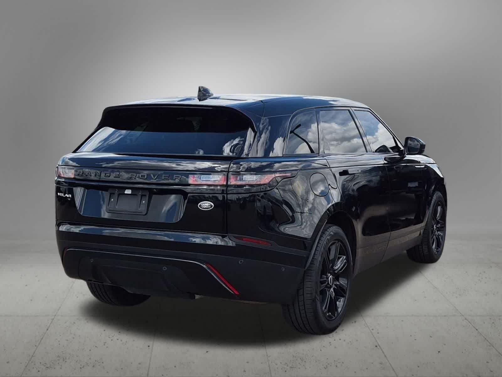 Thumbnail: 2021 Land Rover Range Rover Velar - 6