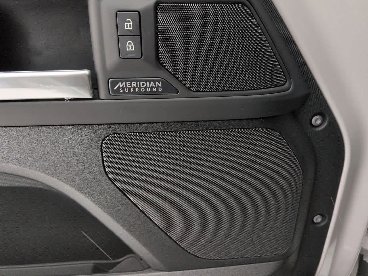 Thumbnail: 2026 Land Rover Defender - 31