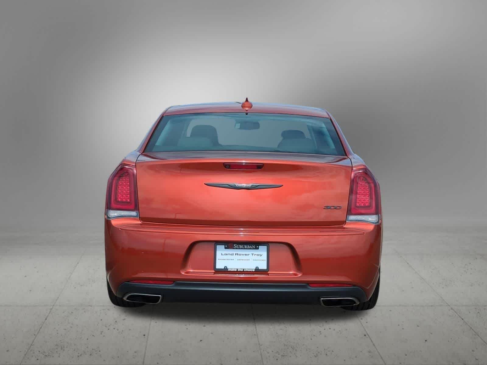 Thumbnail: 2020 Chrysler 300 - 5