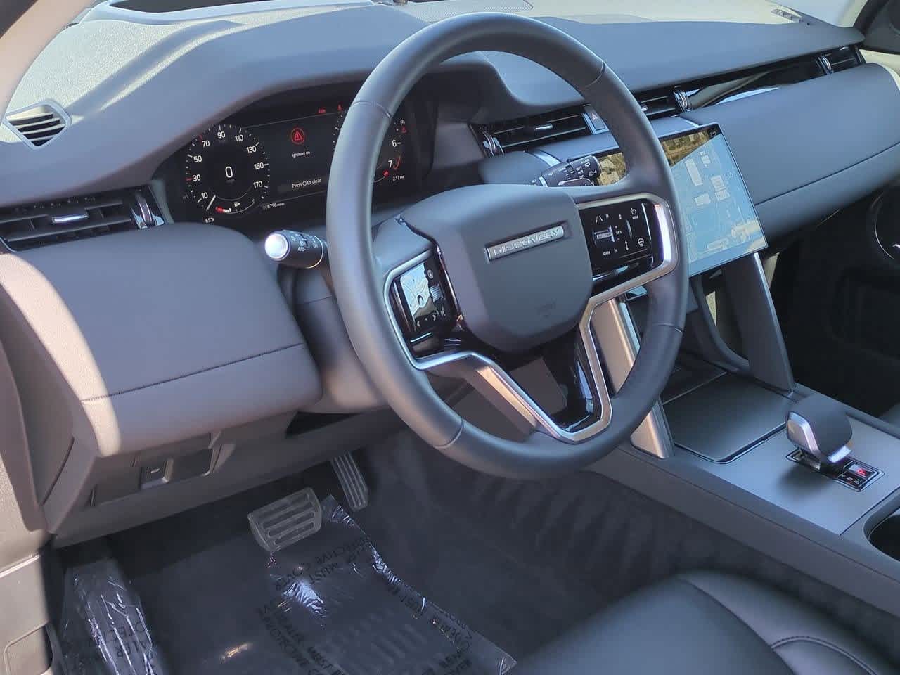 2025 Land Rover Discovery Sport S photo 2