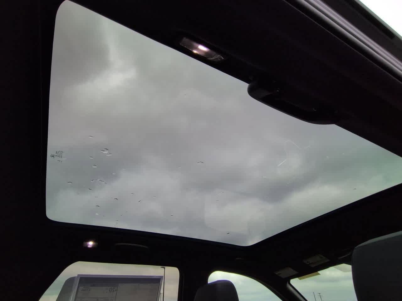 Thumbnail: 2026 Land Rover Discovery Sport - 22