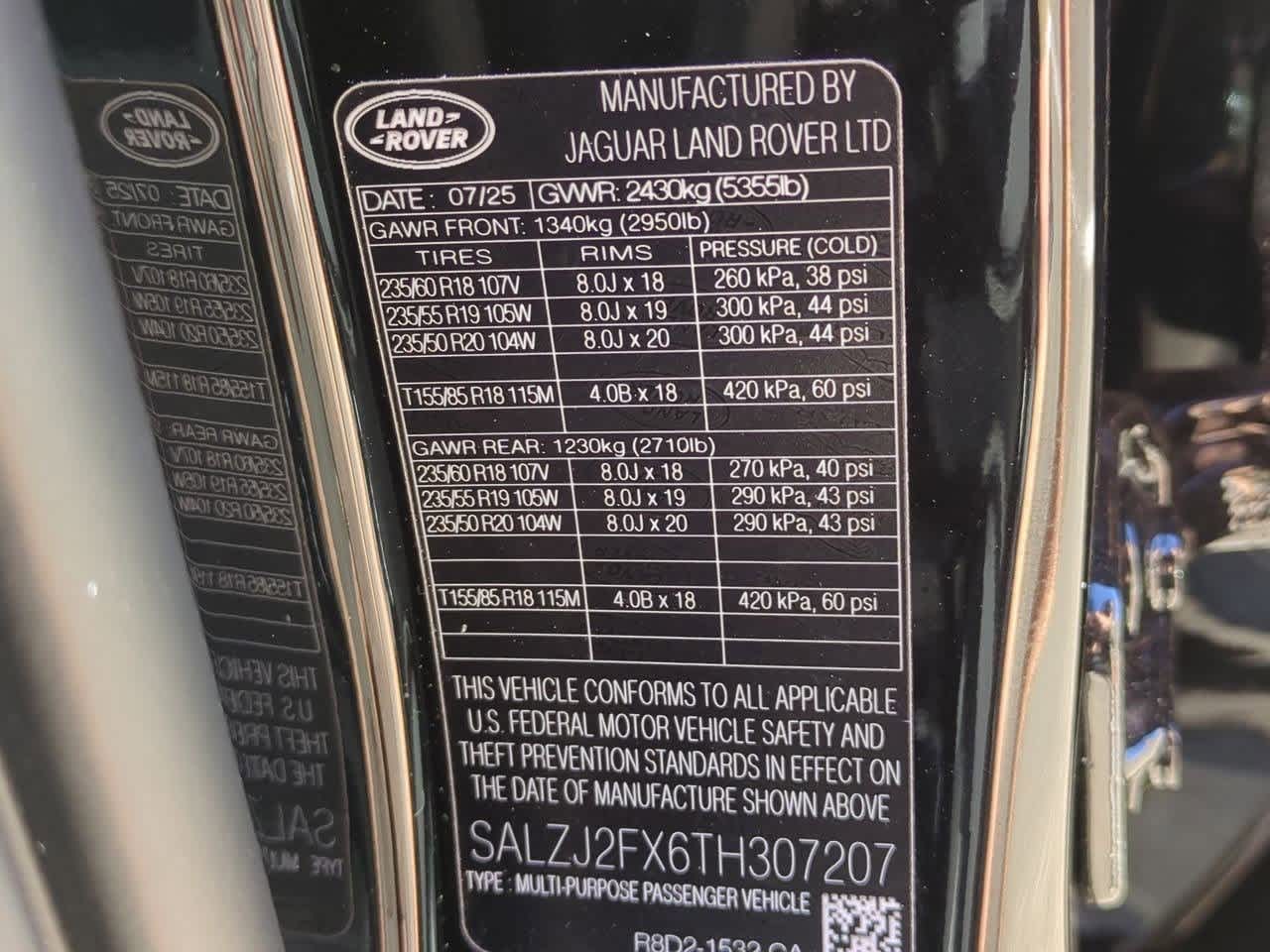 Thumbnail: 2026 Land Rover Range Rover Evoque - 35