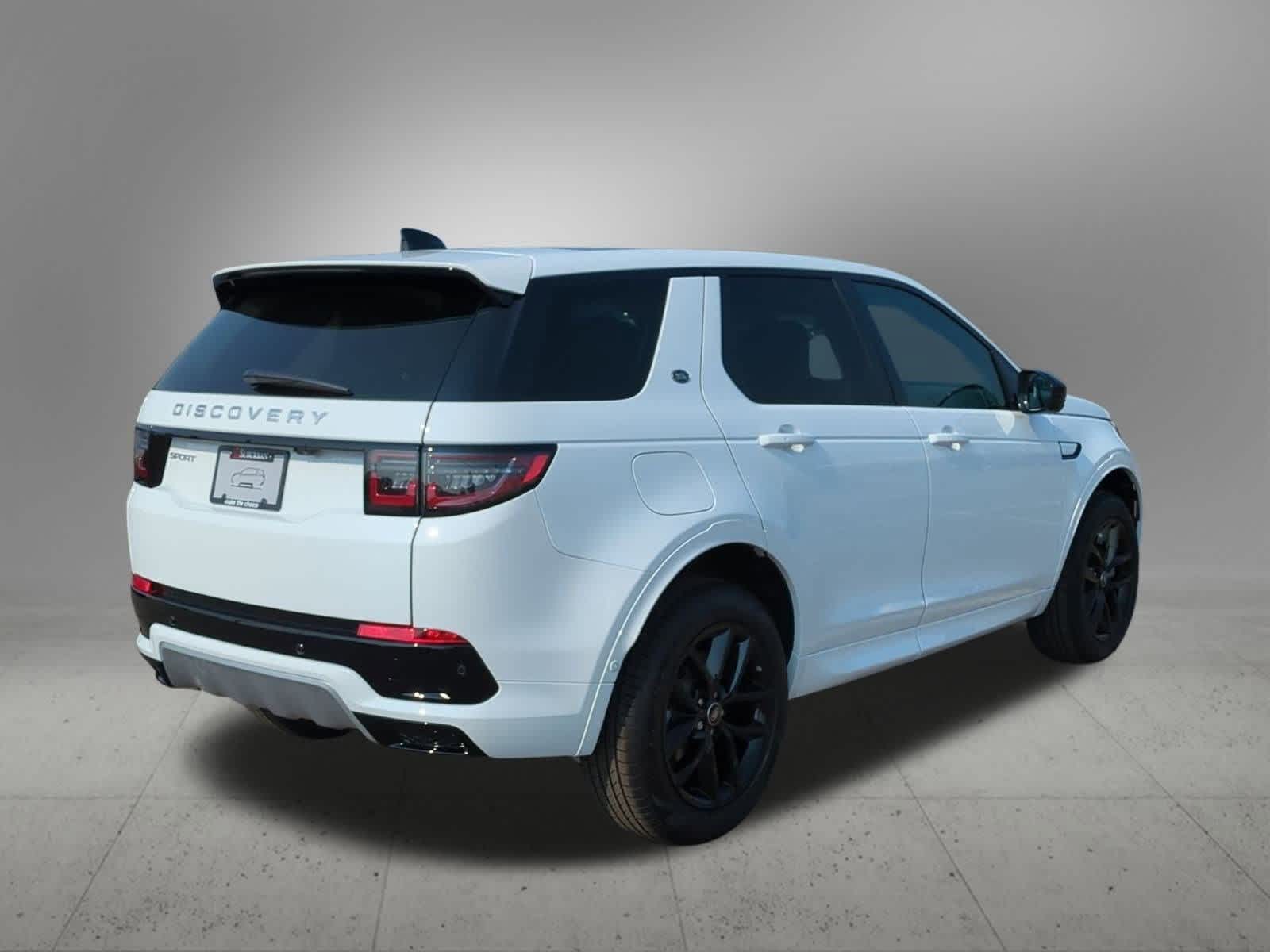 Thumbnail: 2025 Land Rover Discovery Sport - 5