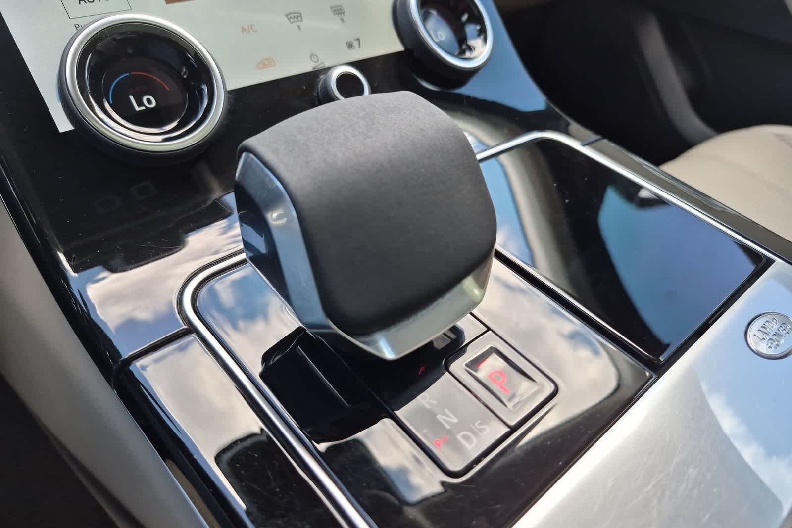 Thumbnail: 2021 Land Rover Range Rover Velar - 32