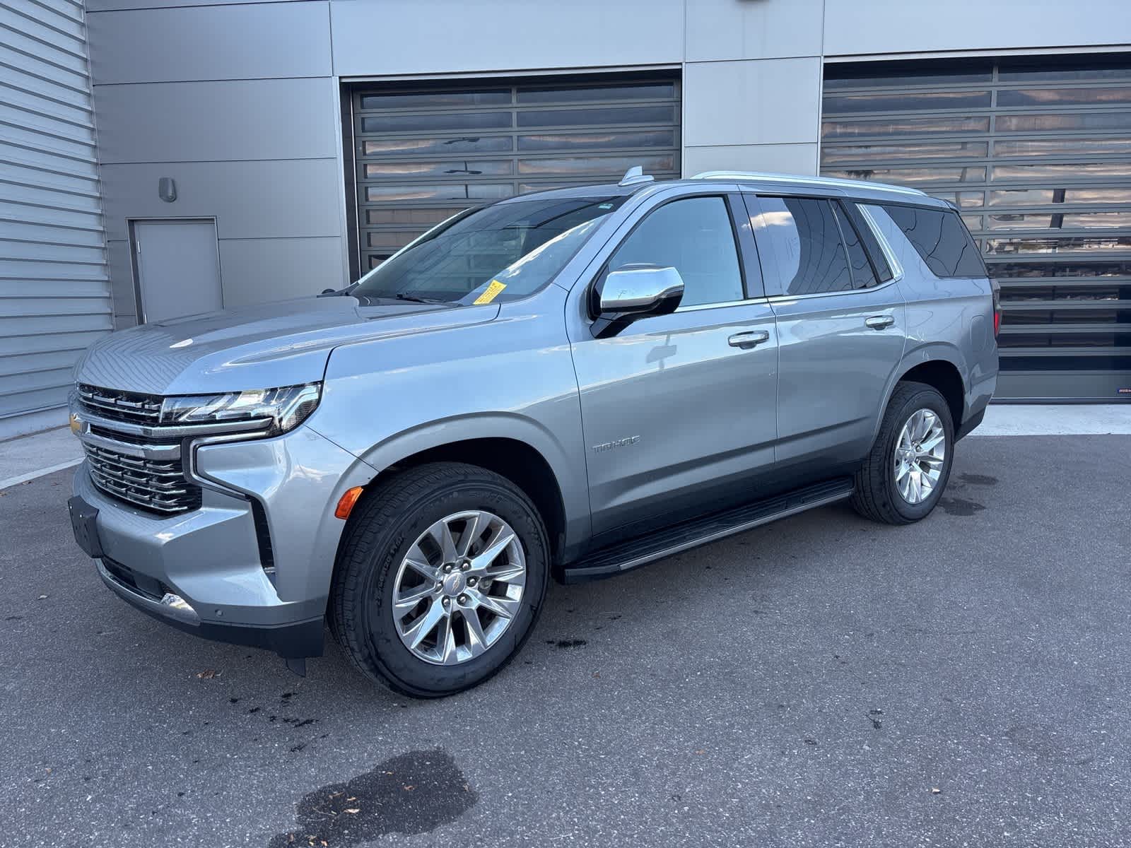 2023 Chevrolet Tahoe Premier photo 2