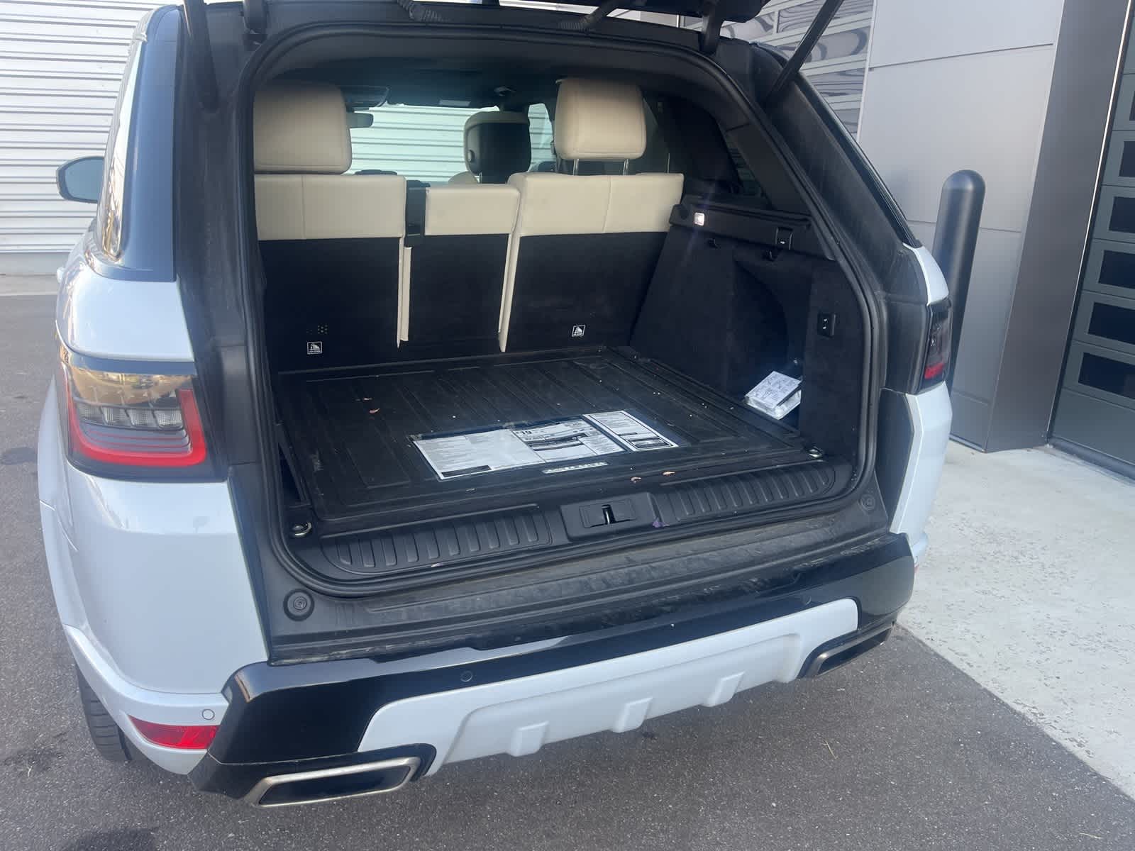 2020 Land Rover Range Rover Sport HSE Dynamic photo 4