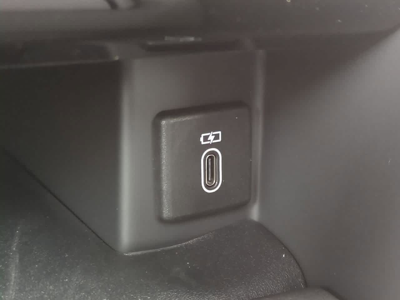 Thumbnail: 2026 Land Rover Discovery - 33