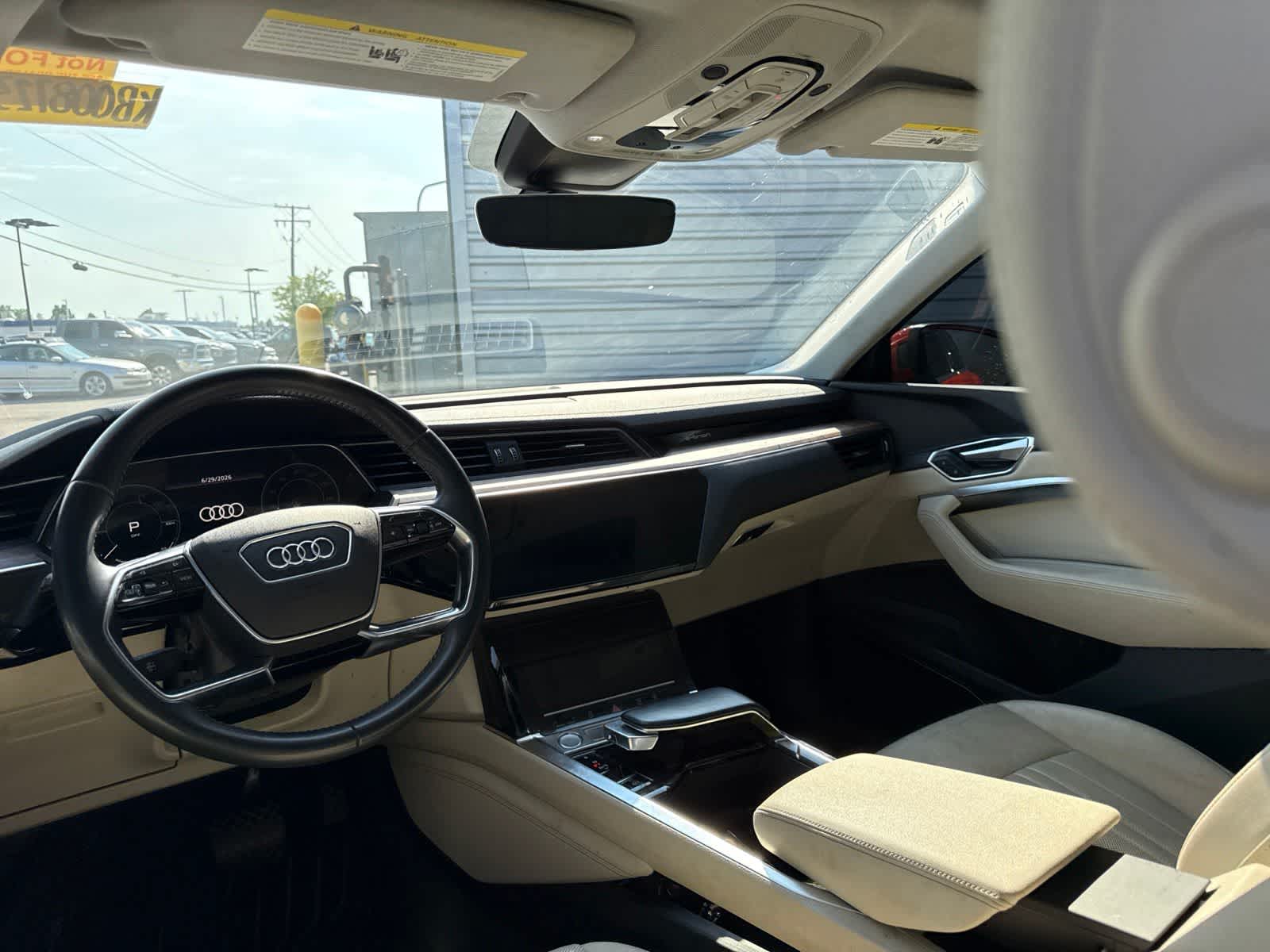 Thumbnail: 2019 Audi e-tron - 11