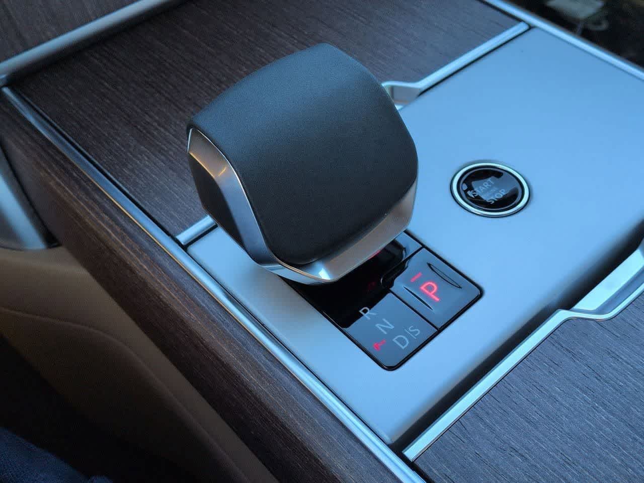 Thumbnail: 2026 Land Rover Range Rover - 35