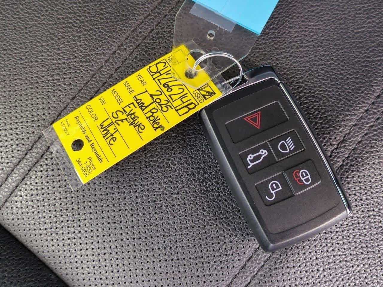 Thumbnail: 2025 Land Rover Range Rover Evoque - 37