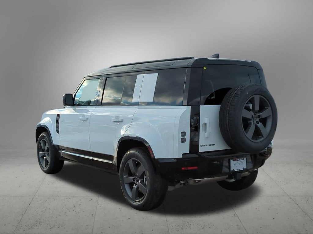 New 2026 Land Rover Defender 110 X-Dynamic SE SUV