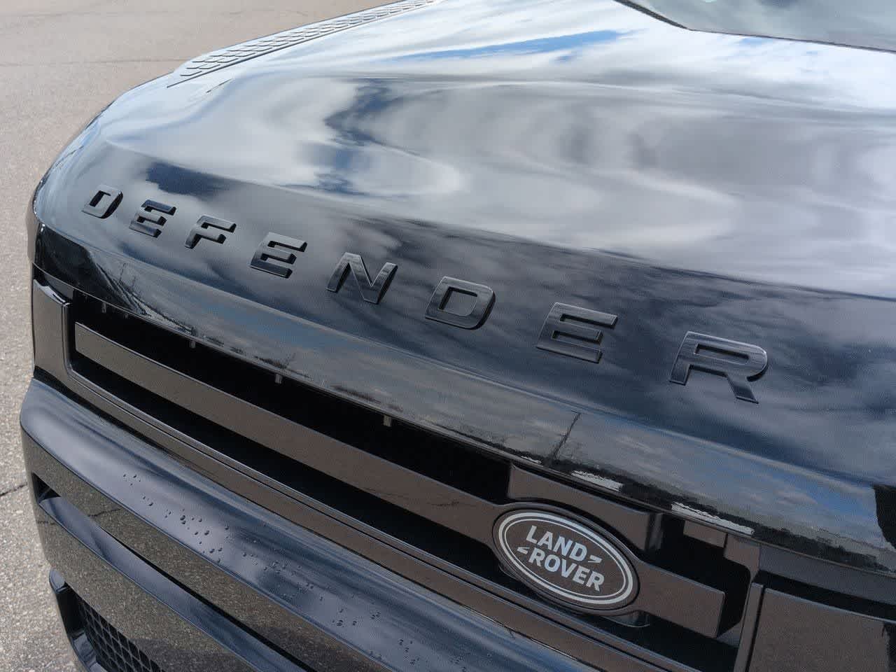Thumbnail: 2026 Land Rover Defender - 12