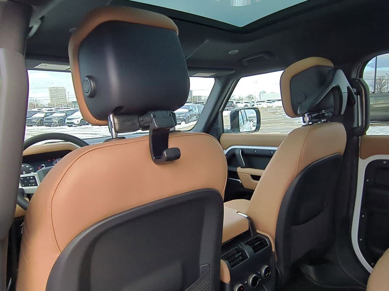 Thumbnail: 2026 Land Rover Defender - 18