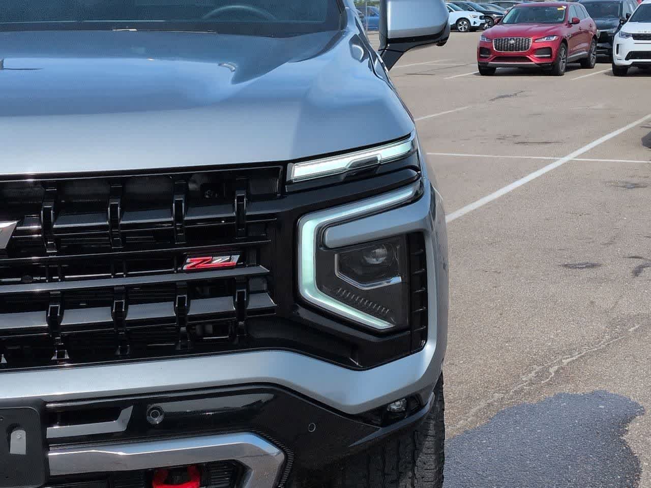 Thumbnail: 2025 Chevrolet Tahoe - 9