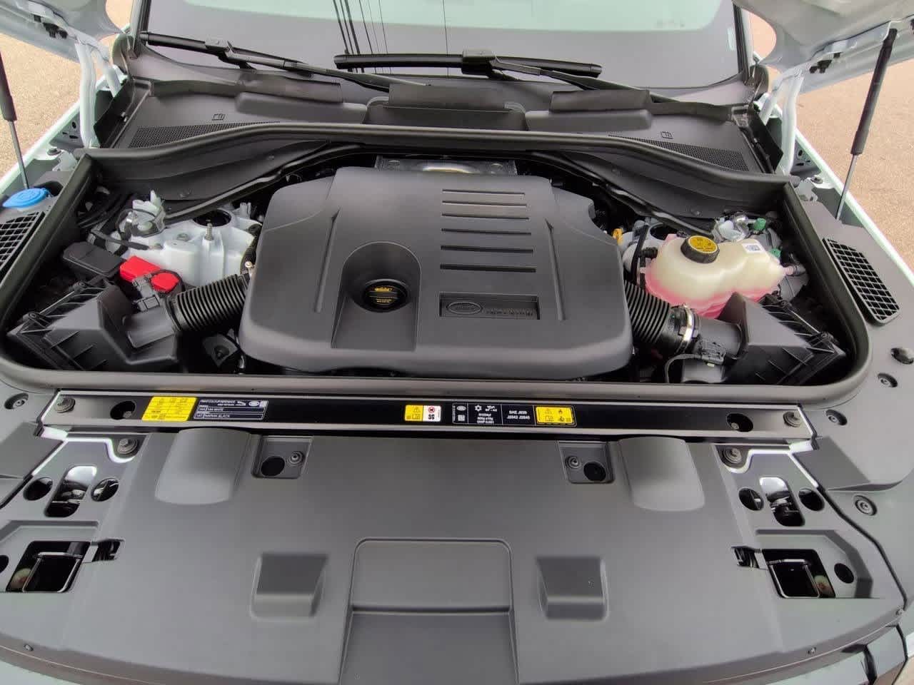 Thumbnail: 2025 Land Rover Range Rover Sport - 14