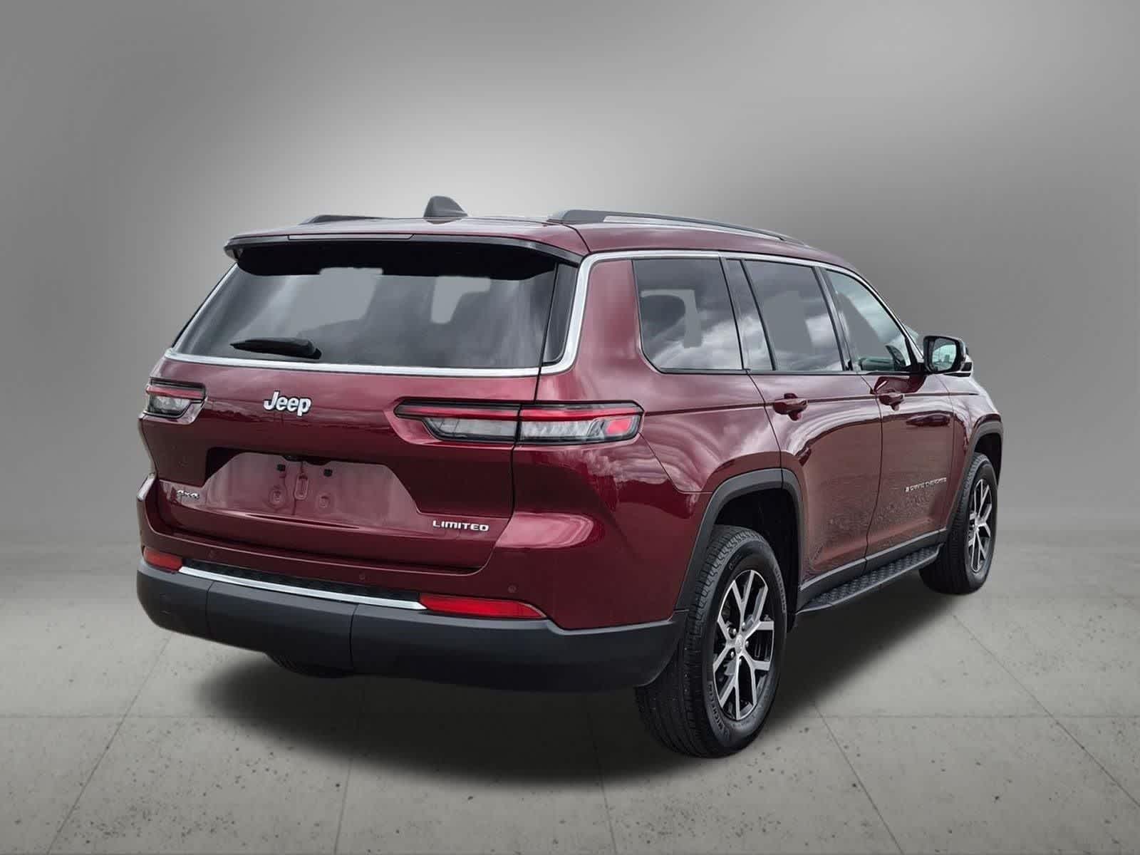 Thumbnail: 2023 Jeep Grand Cherokee - 6