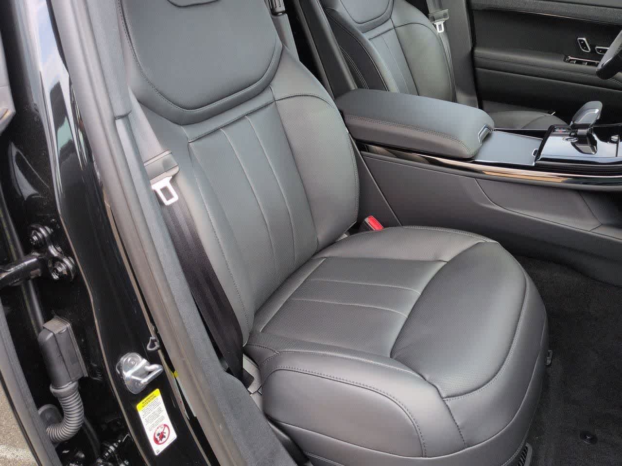 Thumbnail: 2026 Land Rover Range Rover Sport - 23