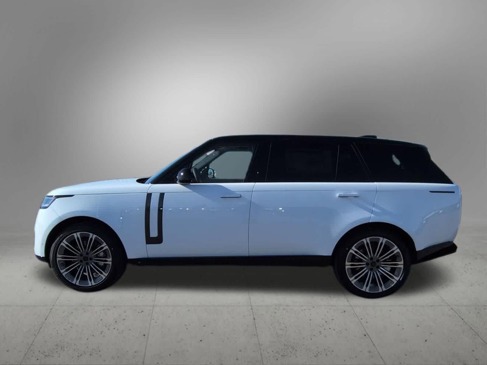 Thumbnail: 2026 Land Rover Range Rover - 3