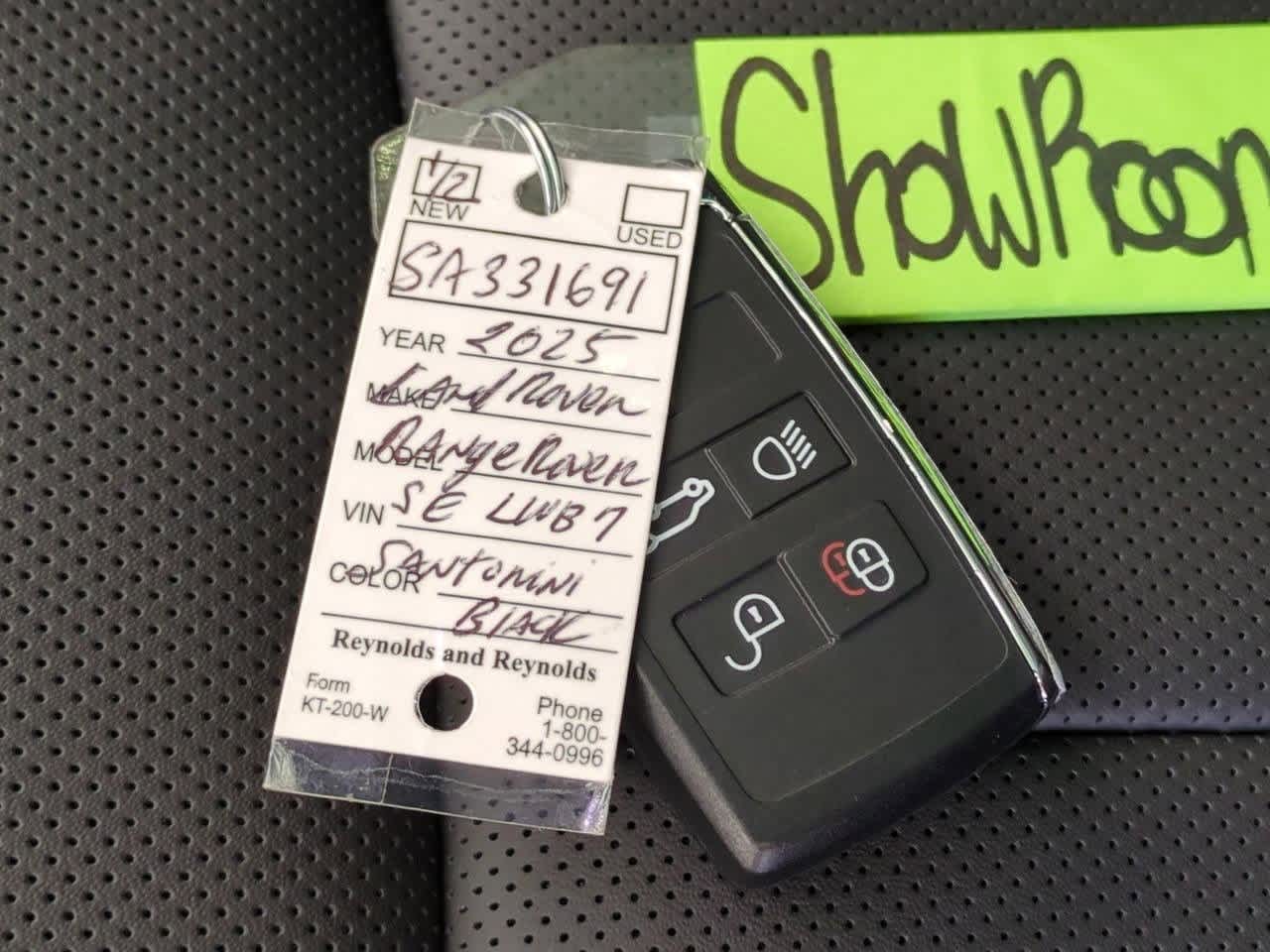 Thumbnail: 2025 Land Rover Range Rover - 36